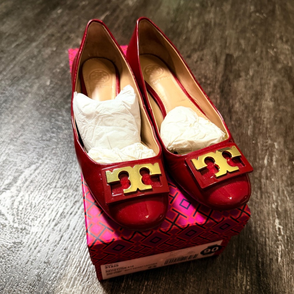 Tory Burch Gigi Pump Women 5.5 Red Patent Leather Gold Logo Block Heel Redstone